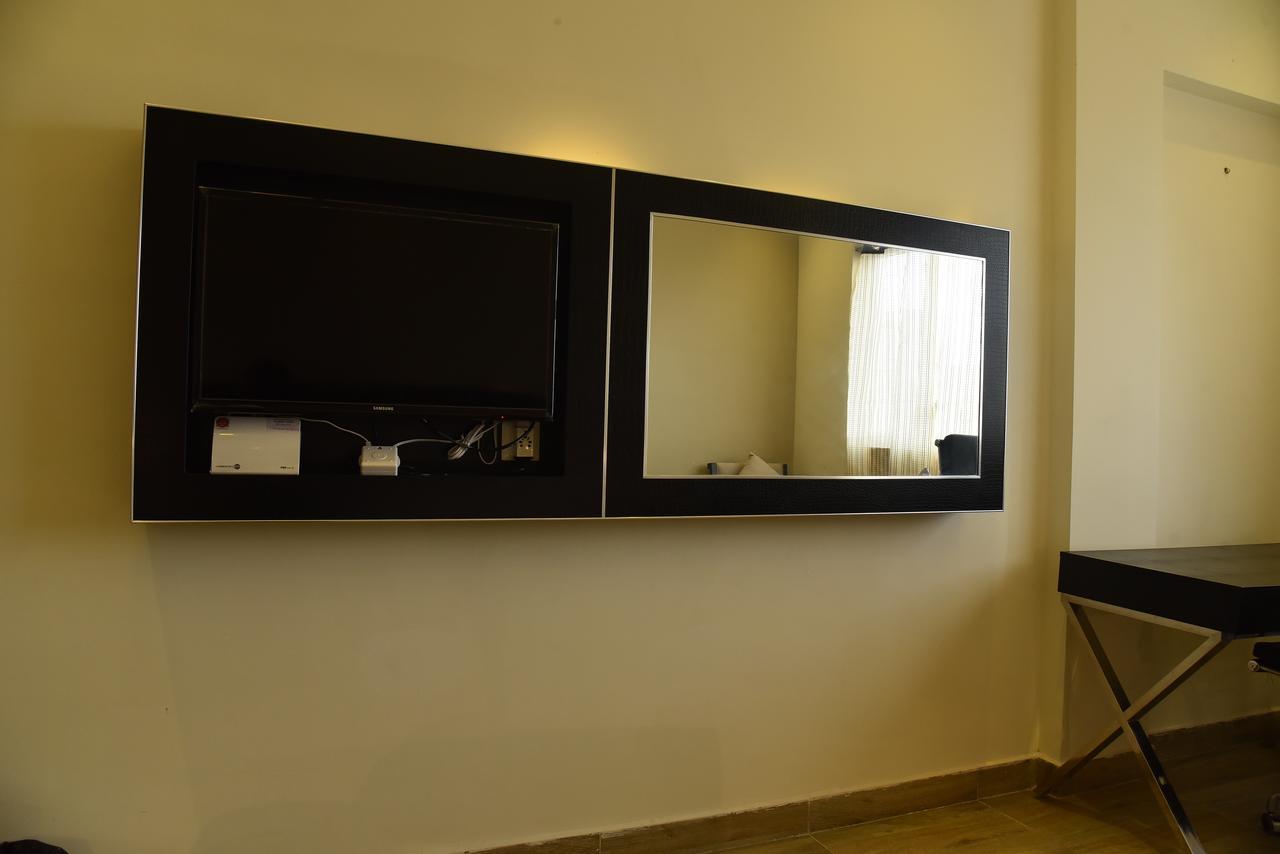 Hotel Queens Inn Velankanni Extérieur photo